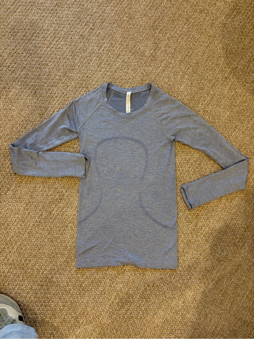 lululemon athletica lavender Top size 4